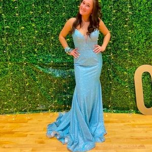 Light blue very sparkly beautiful prom dress! Got so many compliments!